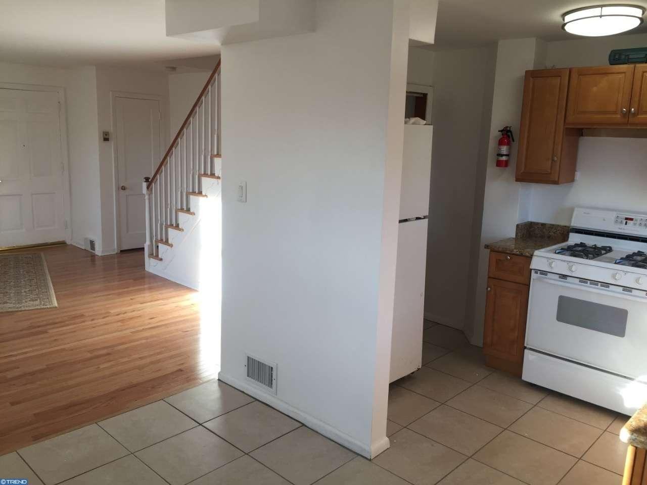 1923 Delmar Dr - Photo 3 of 8