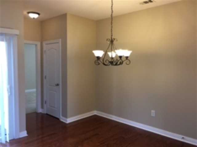 7420 Riverland Dr - Photo 3 of 10