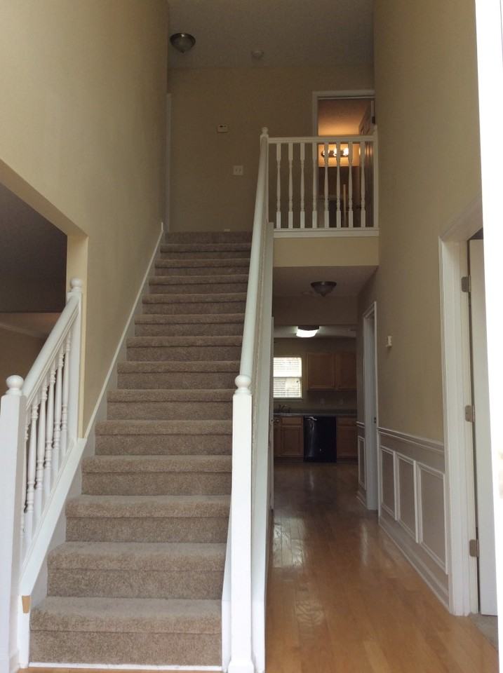 304 Megan Dr - Photo 2 of 14