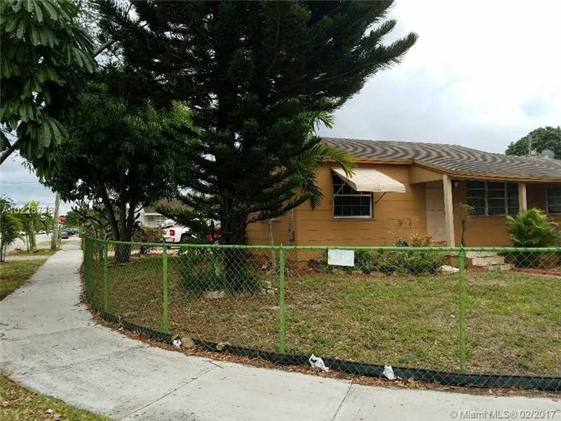 3500 NW 12th St - Photo 3 of 4