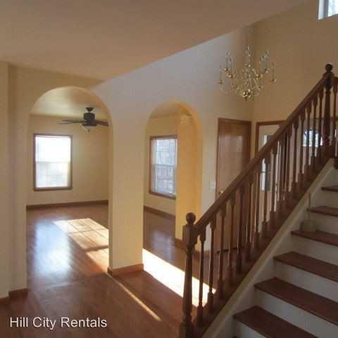 338 Smoky Hollow Rd - Photo 3 of 11