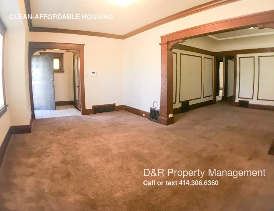 3853 N 6th St - Photo 2 of 10