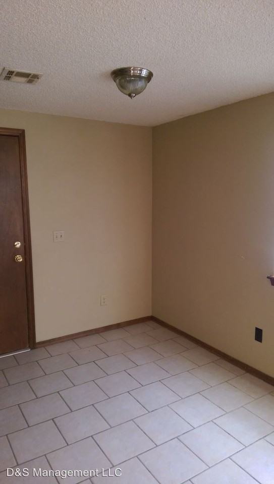 317 Springfield Dr - Photo 3 of 4