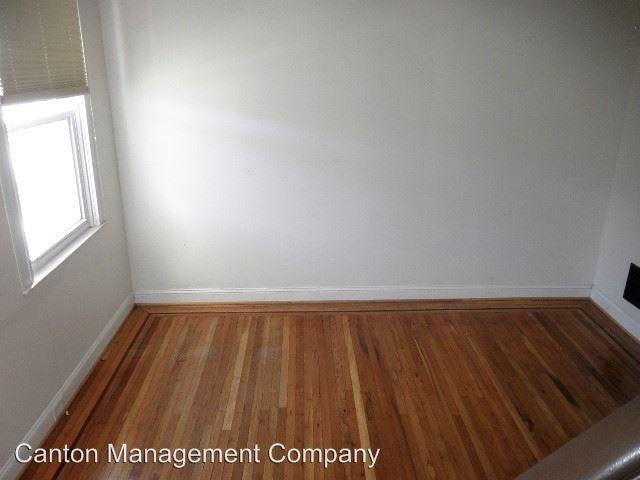 634 Savage St - Photo 3 of 15