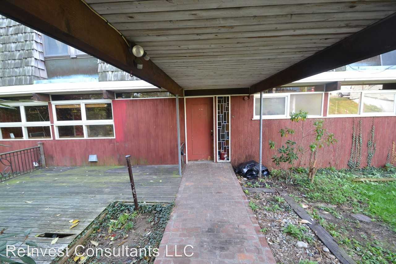 2939 Compton Rd - Photo 2 of 24