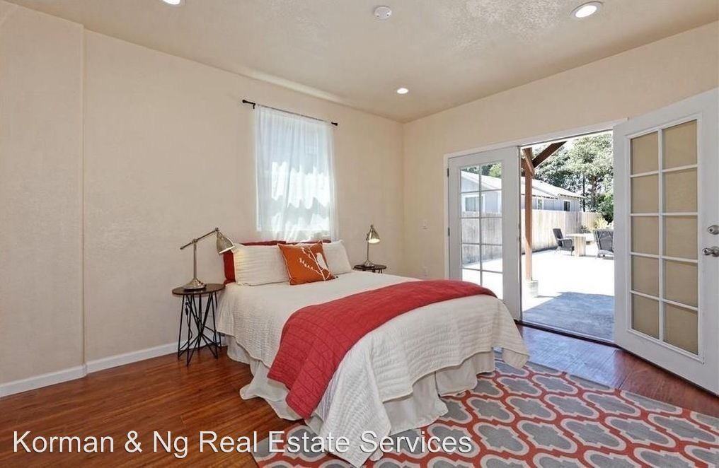 1241 Ashby Sacramento - Photo 3 of 4