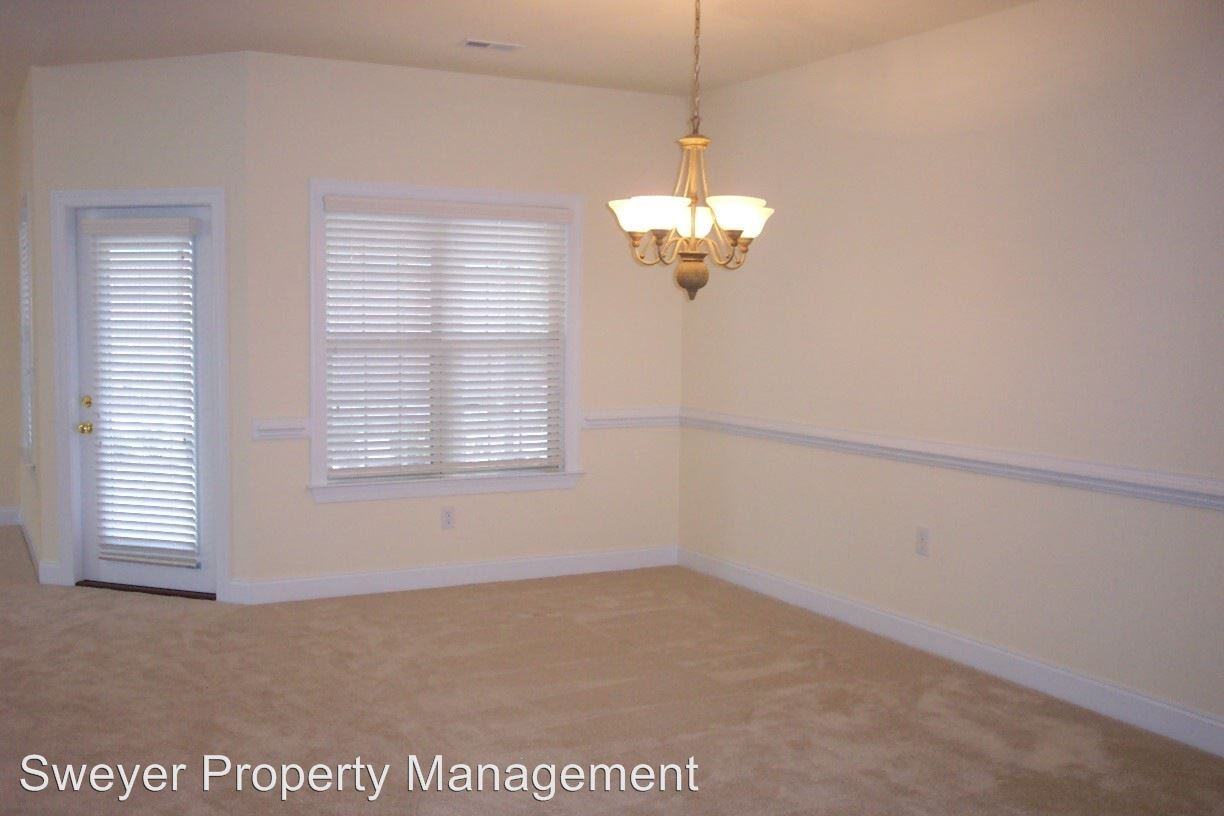 1002 Sedgley Ct - Photo 3 of 30