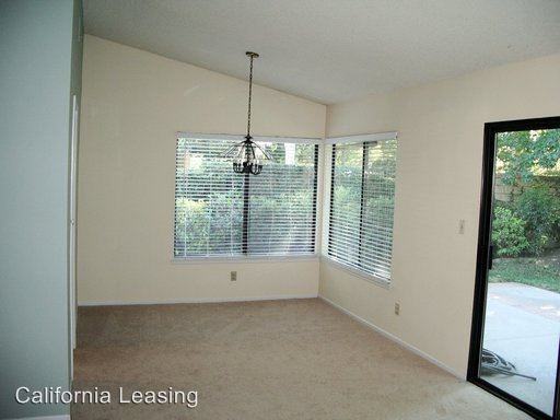 26063 Tampico Dr - Photo 3 of 13