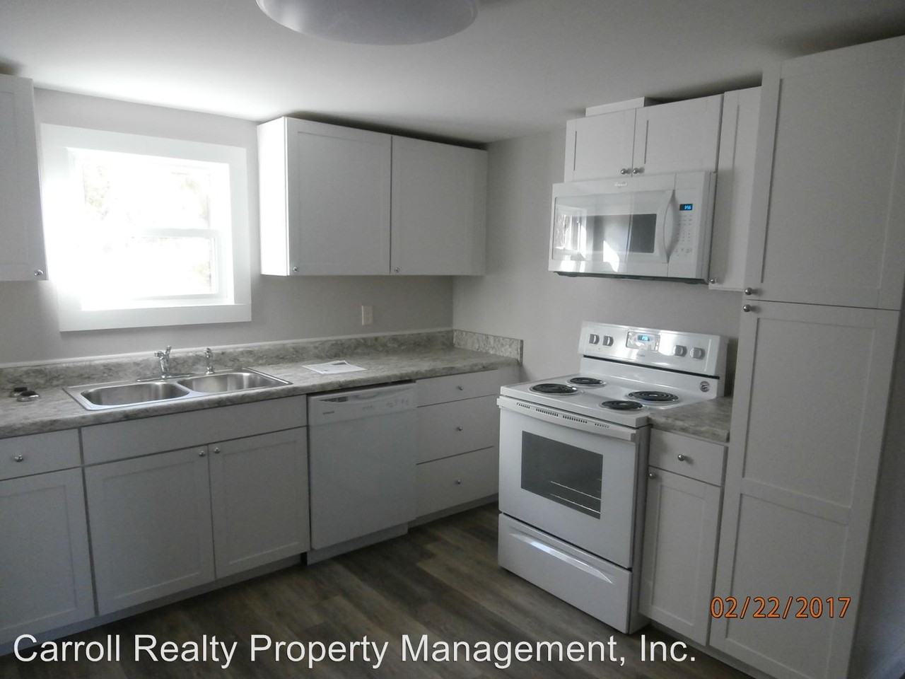 222 Everitt Ave - Photo 3 of 11