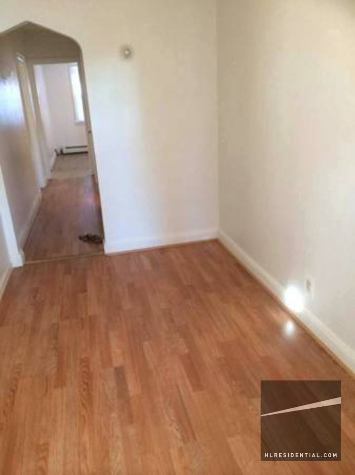 60-12 136th St 1stFL - Photo 3 of 5