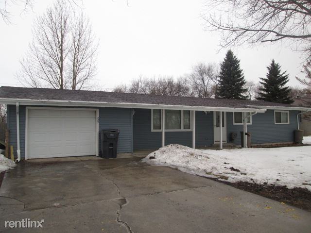 324 6th St - Photo 2 of 30