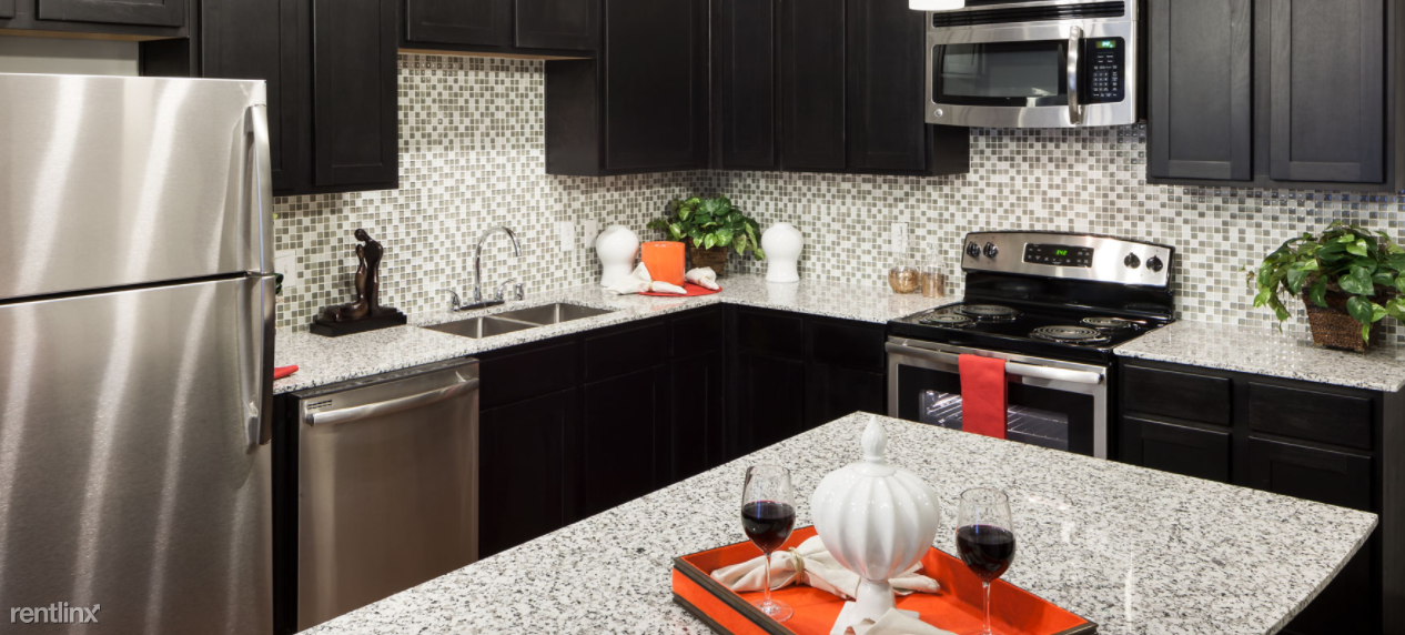 5201 Amesbury Dr - Photo 2 of 12