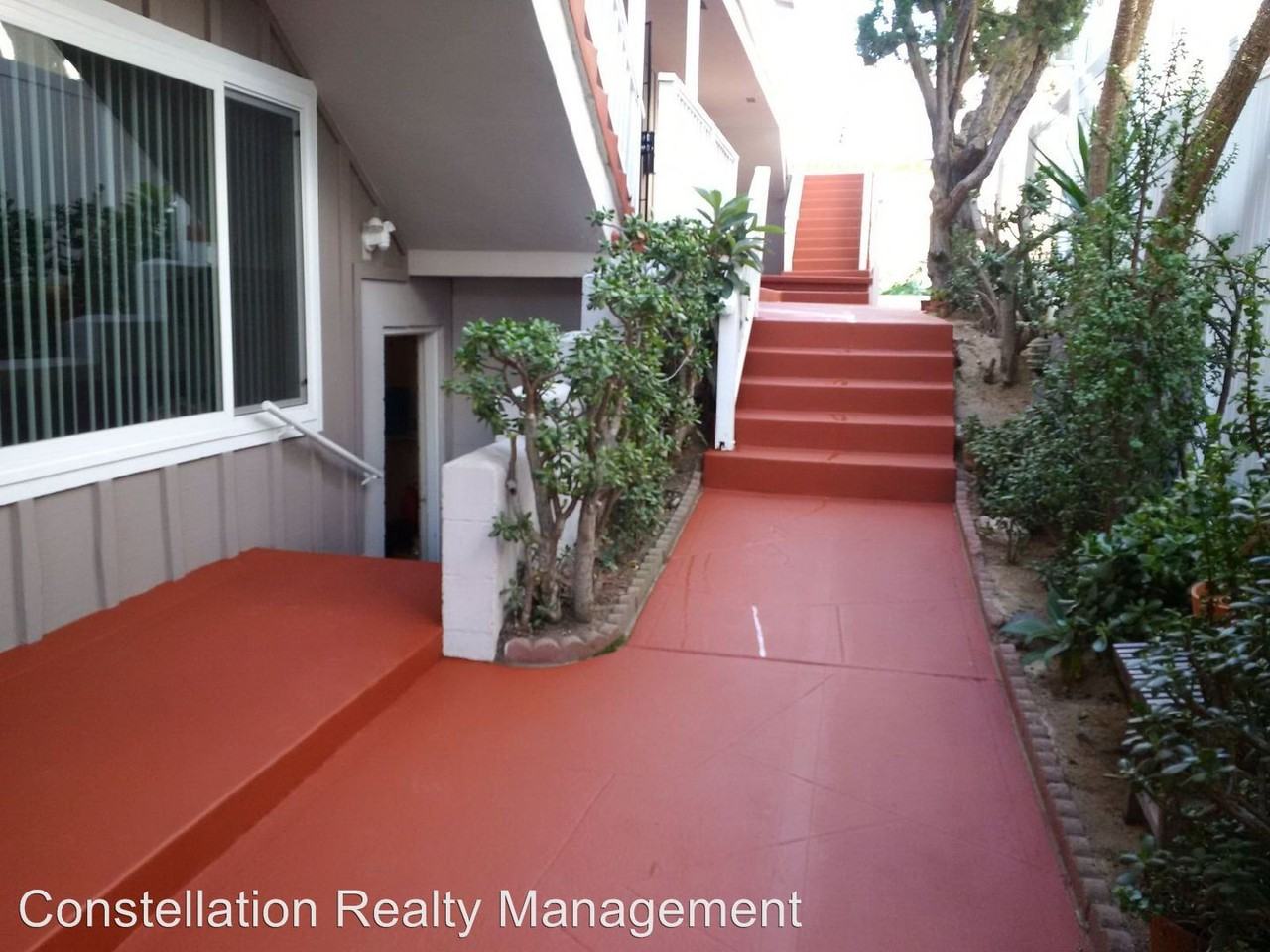 388 Rosecrans St - Photo 2 of 25