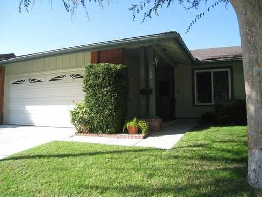 19813 Avenue Of The Oaks - Photo 2 of 36