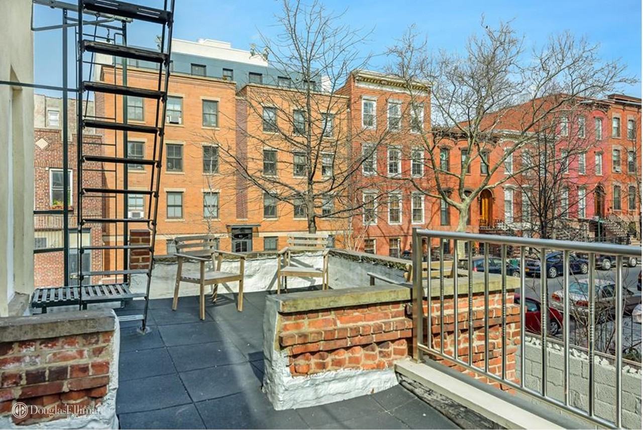 158 Franklin St #2 - Photo 3 of 10