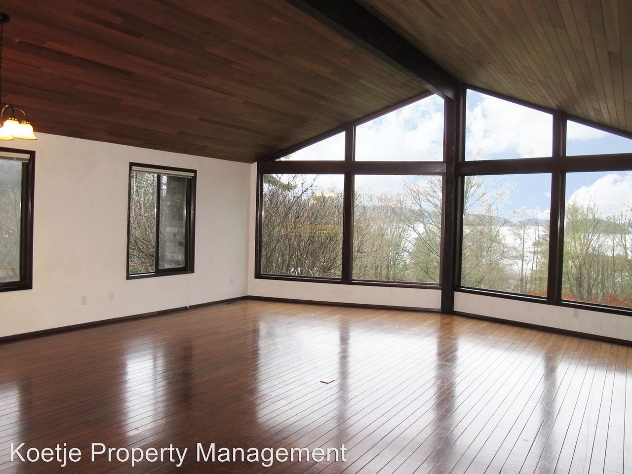 5020 Bakerview Rd - Photo 3 of 36