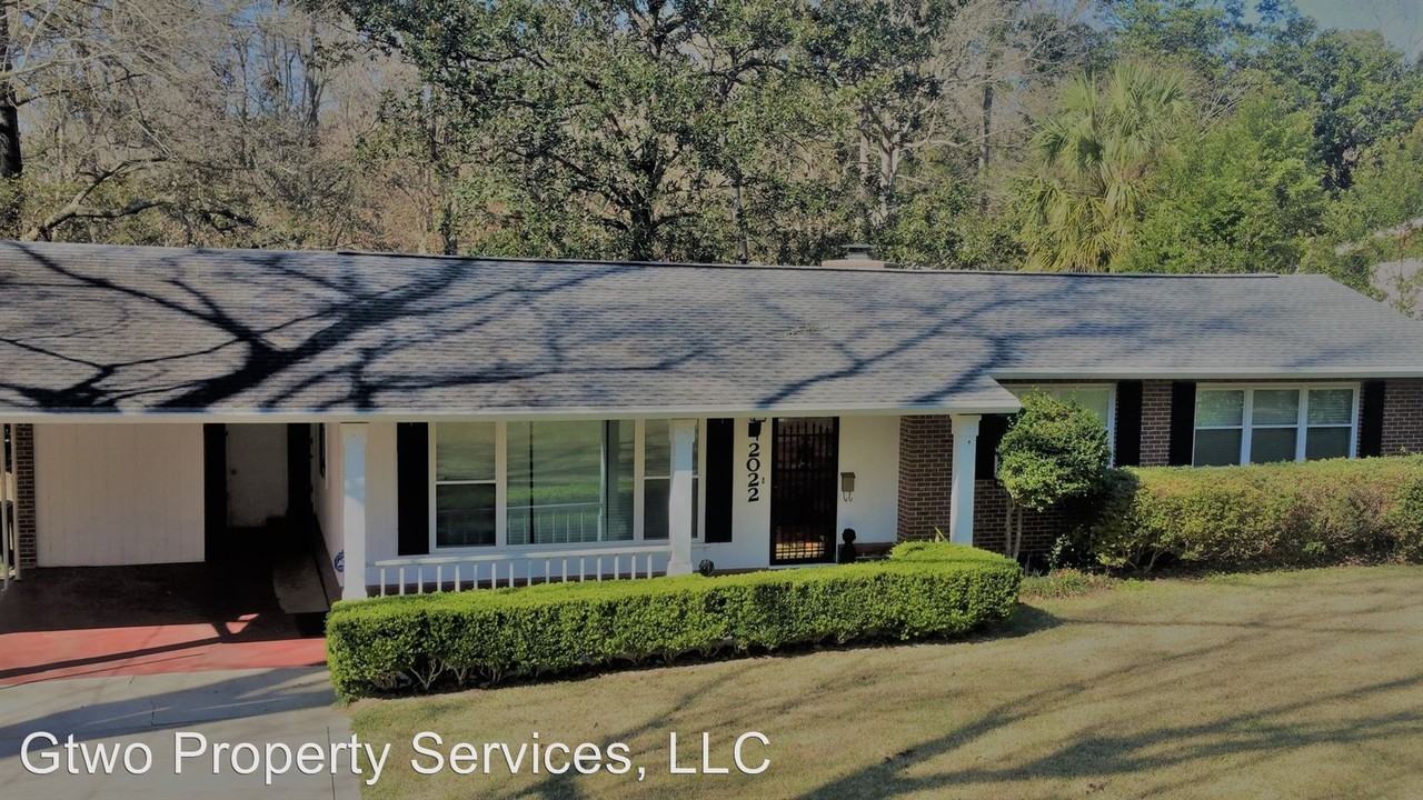 2022 E Indianhead Dr - Photo 2 of 15