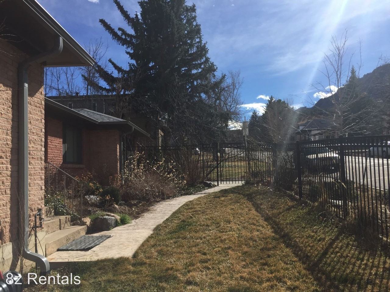 818 9th St - Photo 3 of 26