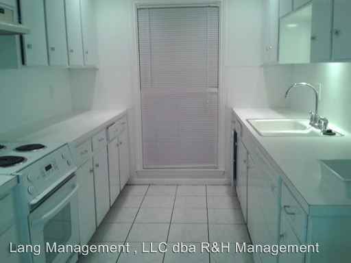 1717 Commonwealth - Photo 3 of 7