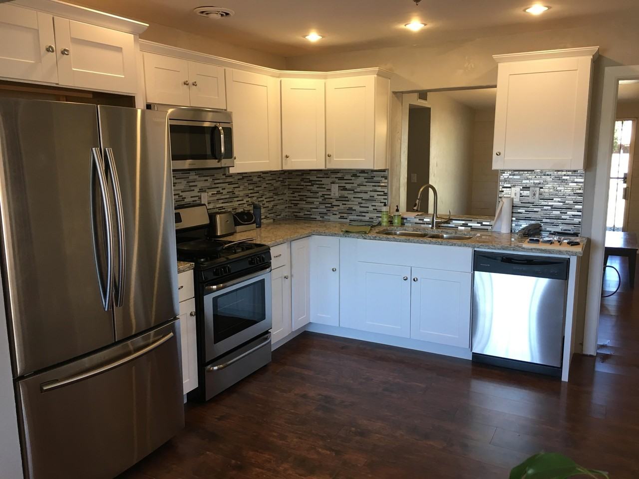 2419 E Beverly Dr - Photo 3 of 10