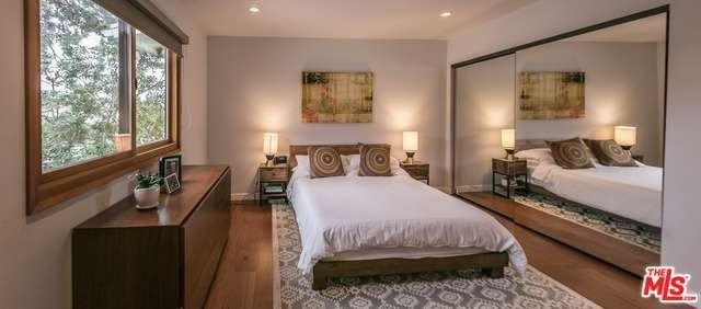 26077 Farmfield Rd - Photo 3 of 12