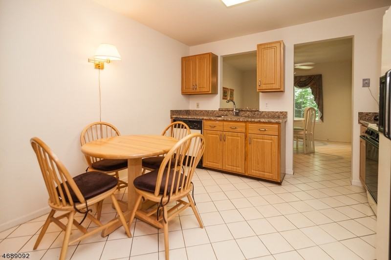 114 Riveredge Dr - Photo 2 of 19