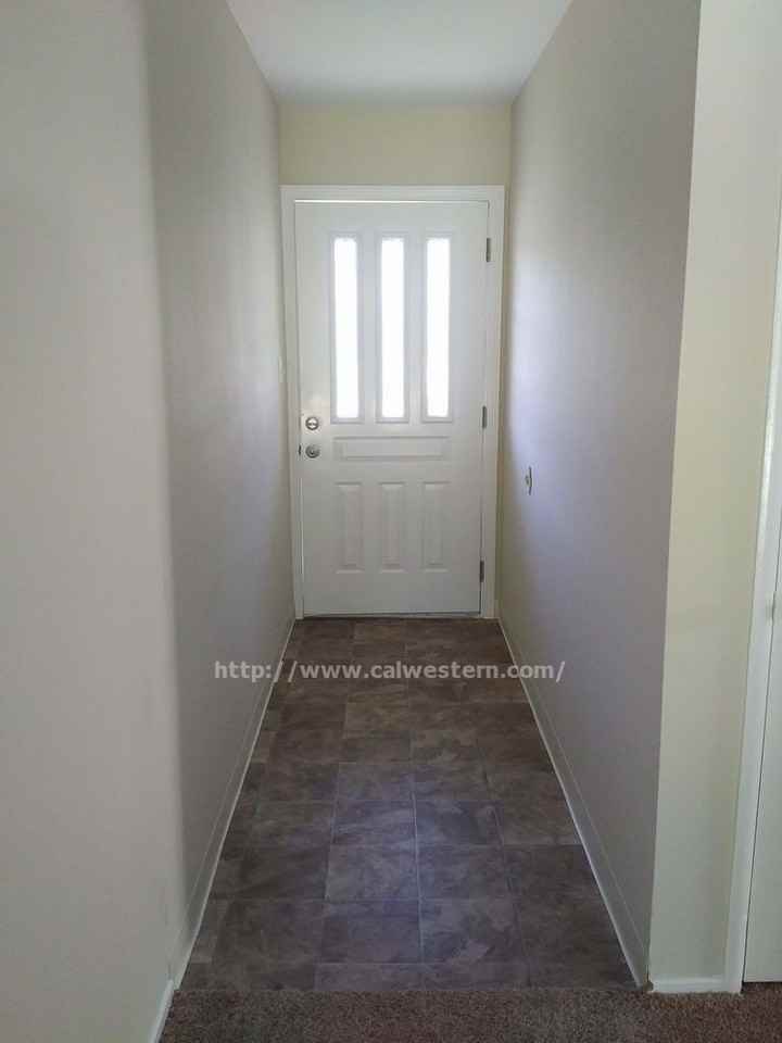 1716 Duvall Dr - Photo 2 of 8