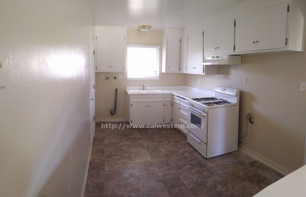 1716 Duvall Dr - Photo 3 of 8