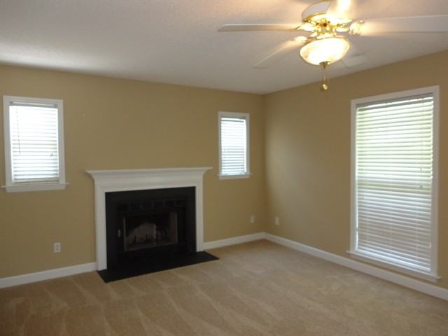 2264 Briar Glen Rd - Photo 2 of 10