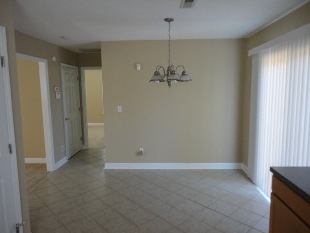 2264 Briar Glen Rd - Photo 3 of 10