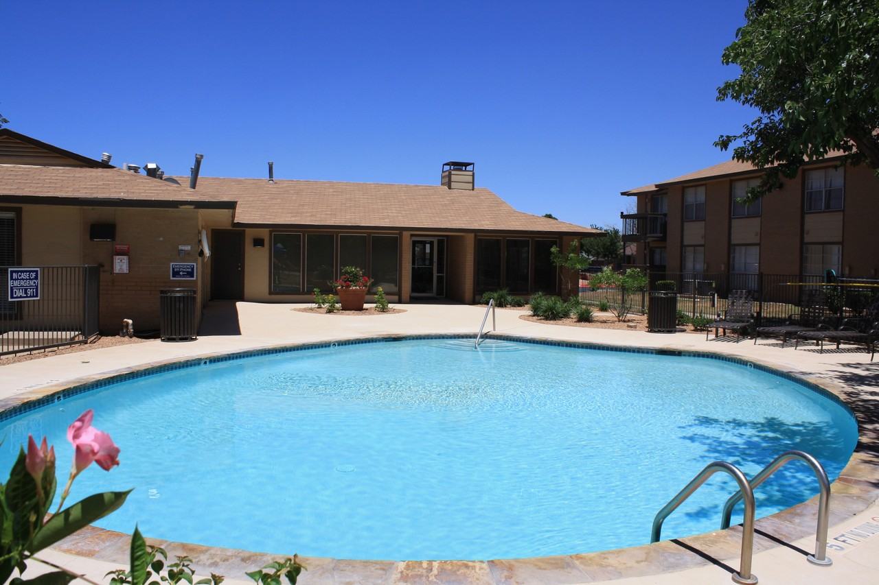 Coventry Pointe - Photo 3 of 8