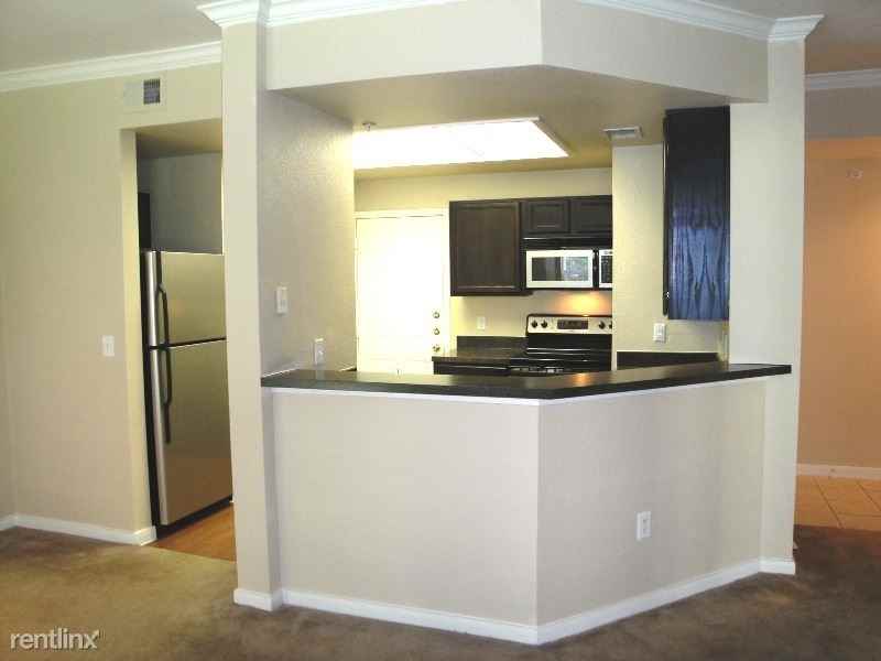 Bitters - Photo 2 of 10