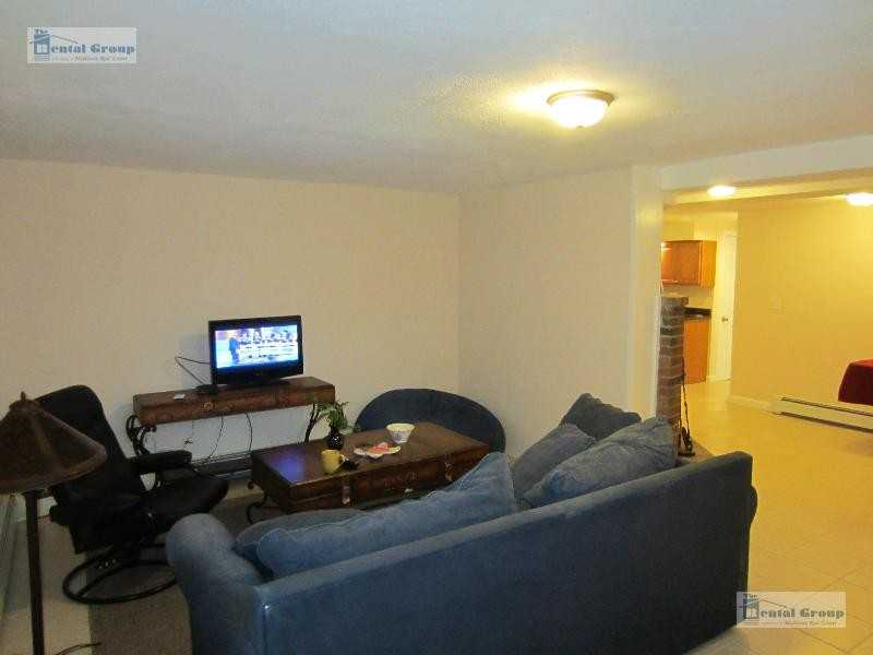 126 Burlington St - Photo 3 of 22