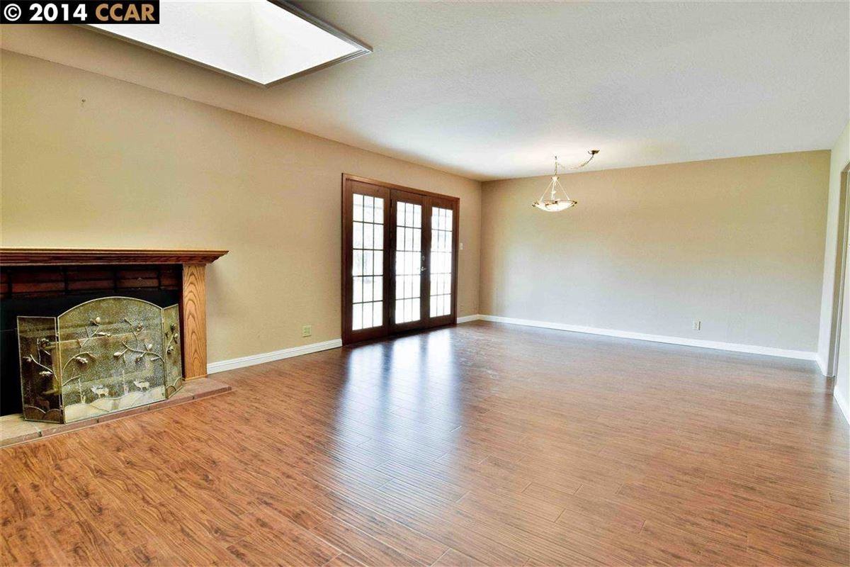 2990 Limestone Rd - Photo 2 of 6