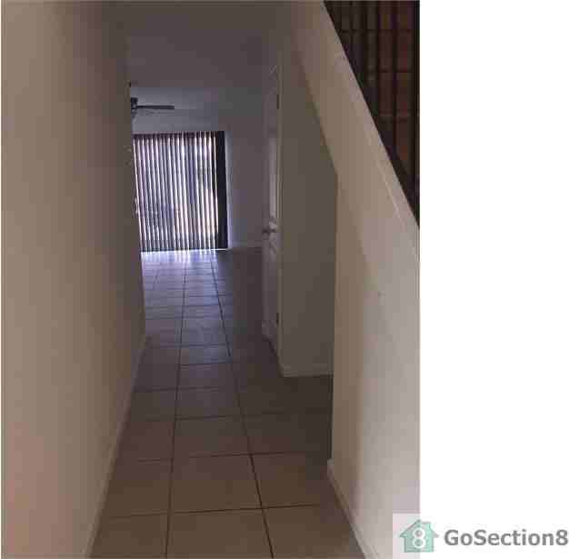 35 Goodyear St - Photo 3 of 11