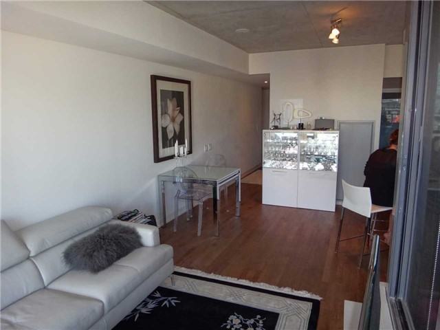 624-662 King St W - Photo 2 of 9