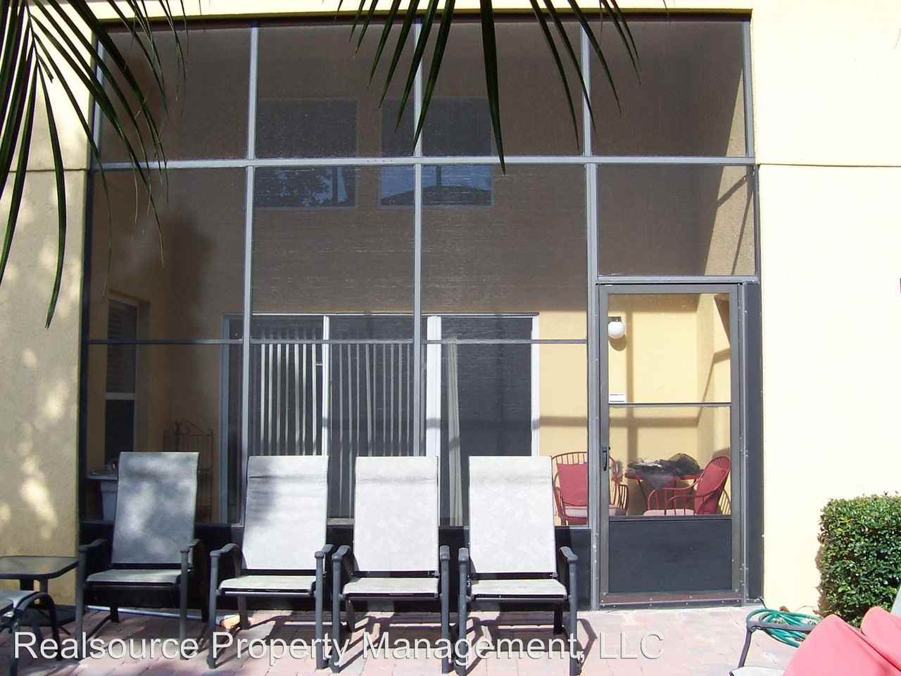 6892 Lucca St - Photo 3 of 33