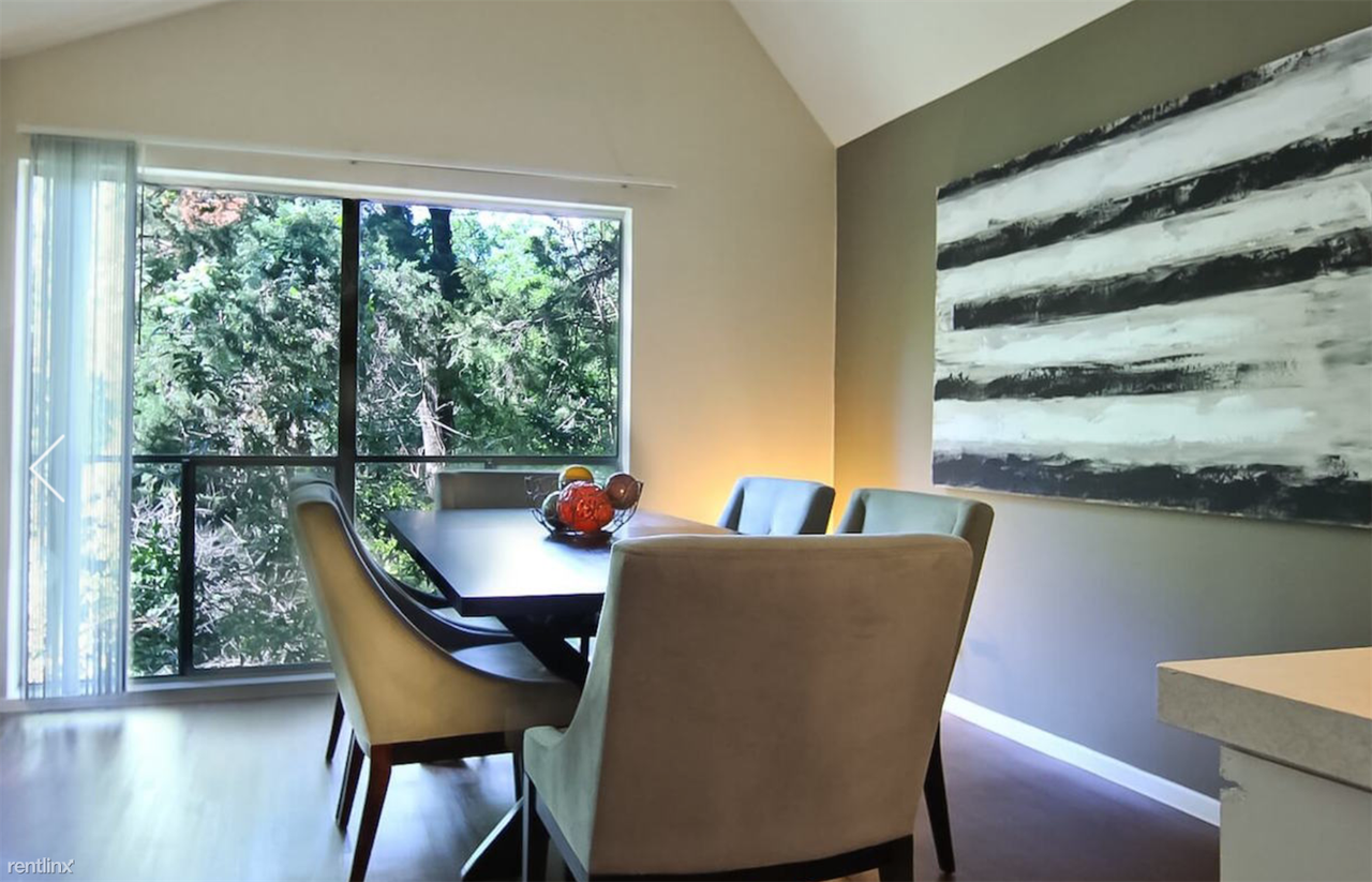 1306 North Plymouth Rd. - Photo 2 of 5