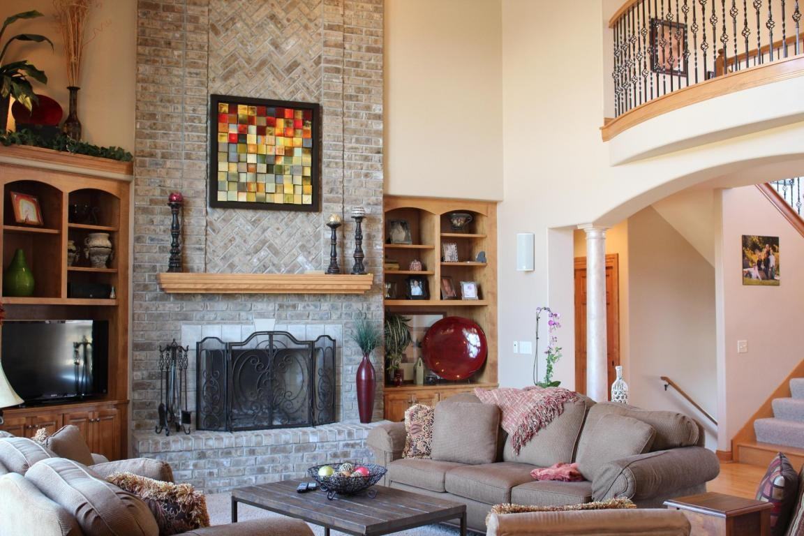 1189 4 Winds Way - Photo 2 of 25