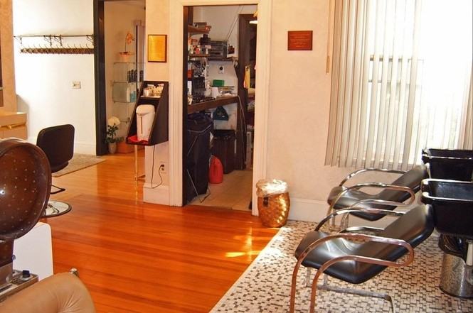 144 S Franklin St - Photo 2 of 9