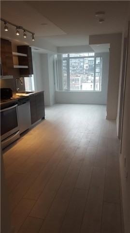 525 Adelaide Street West #516