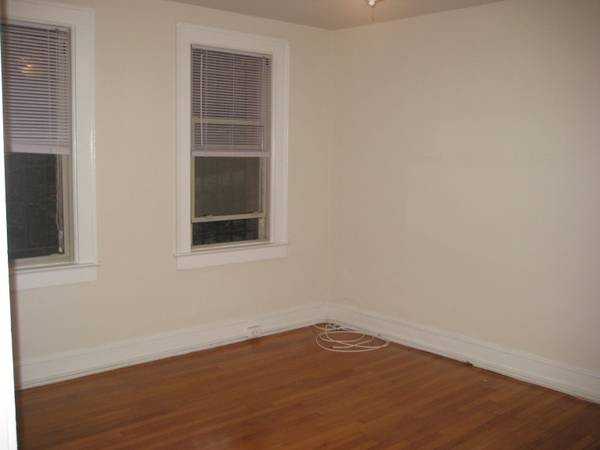 3039 Q St NW - Photo 2 of 9