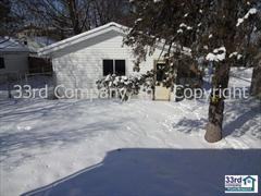 219 8 1/2 Ave NW - Photo 2 of 9
