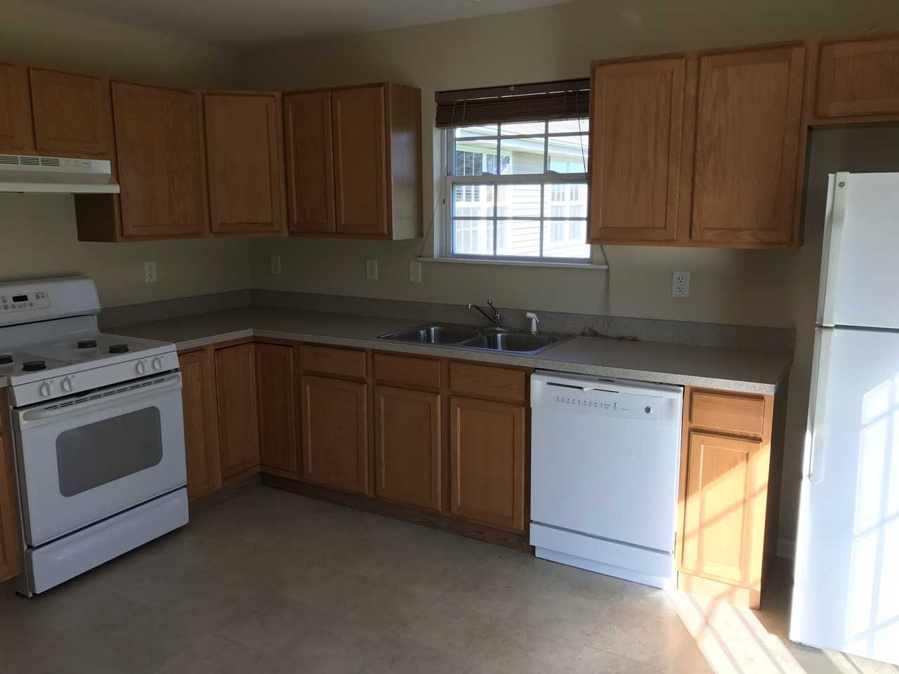 8233 Pierce Ct - Photo 2 of 10