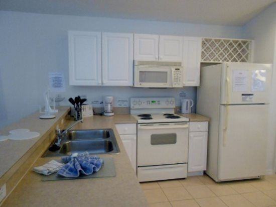 326 Tivoli Cir - Photo 3 of 8