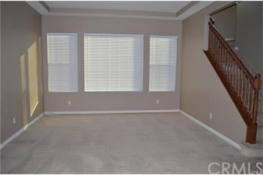 32030 Woodside Ct - Photo 3 of 16