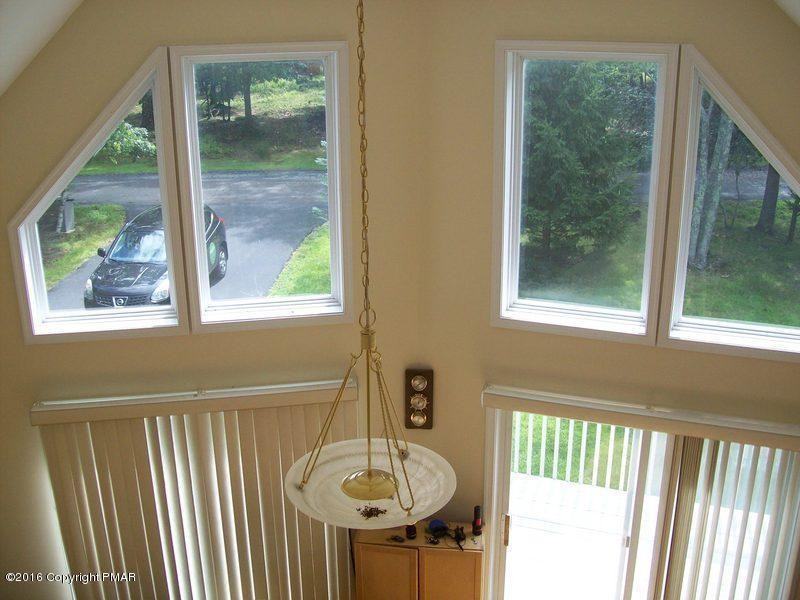 100 Heather Hill Rd - Photo 2 of 21