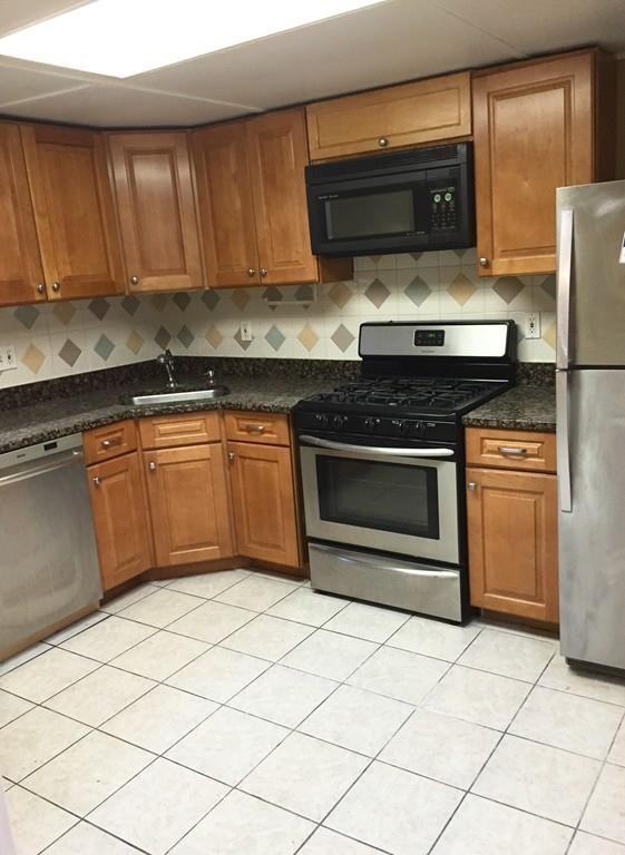 171 Union St #1 - Photo 3 of 18