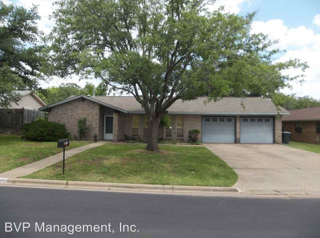 1817 Laura Ln - Photo 3 of 3