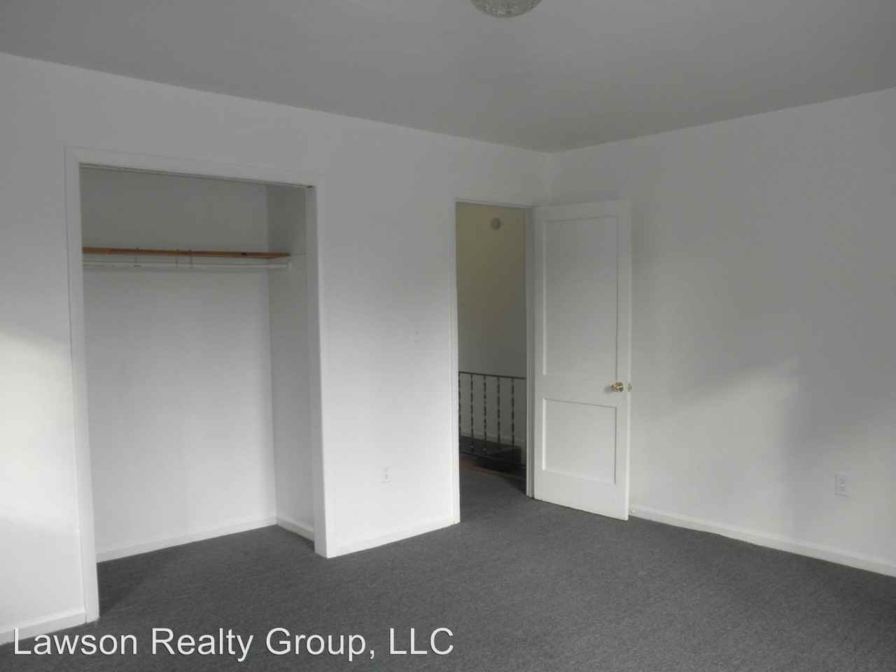 2037 Mountain View Terrace SW - Photo 3 of 19